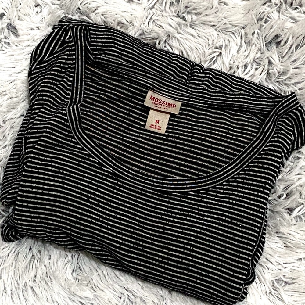Black and white striped dress!🤍